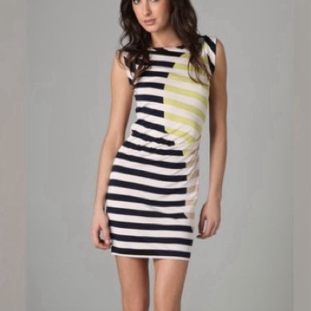 Diane von Furstenberg DVF Graca Silk Jersey Dress Sz 4 Abstract Stripe